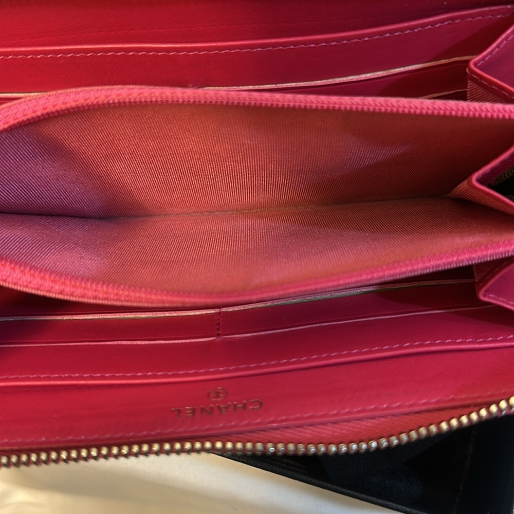 Authentic Chanel Python Leather Zip Wallet.Very G… - image 4